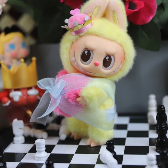 Pop Mart Let's Checkmate Queen Labubu NIB Authentic - Picture 1 of 10